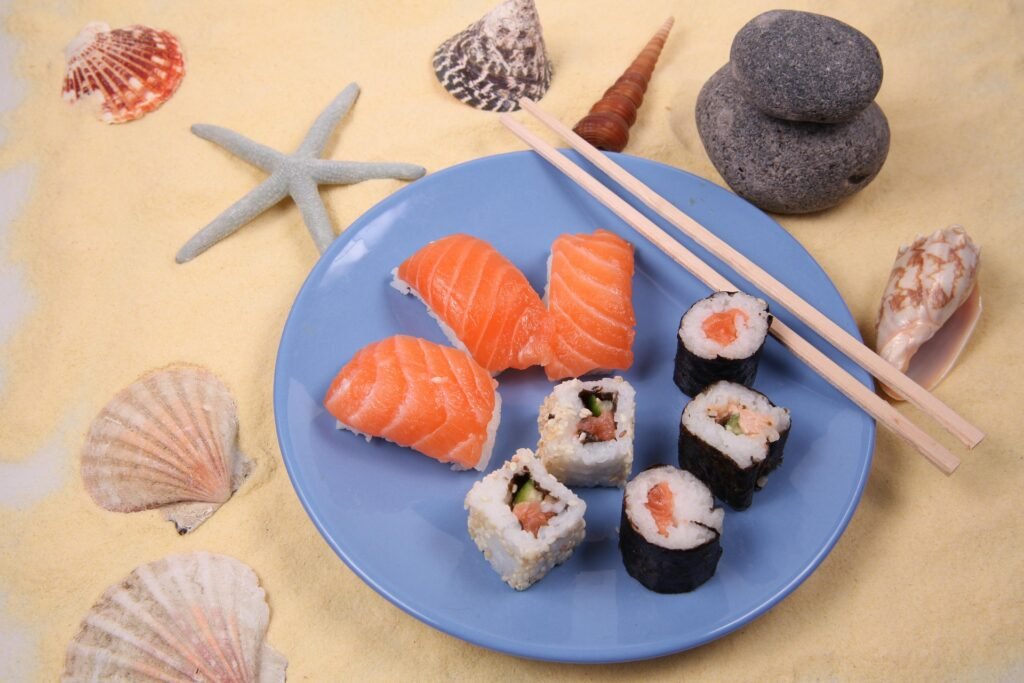 Sushi vs. Sashimi: What’s the Difference and Which Should You Choose? francois a sea food 3333436 1920